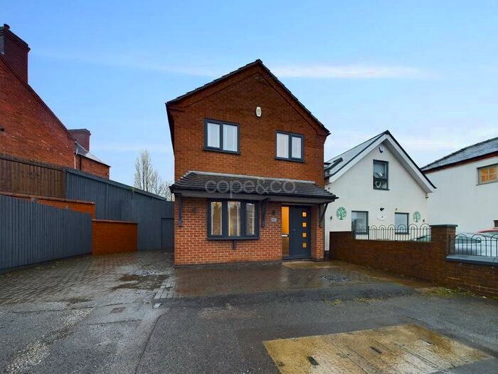 3 Bedroom Detached House To Rent In Derby Road, Ripley, Derbyshire, DE5