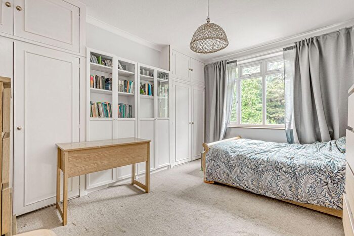 5 Bedroom Property To Rent In West Park Avenue, Richmond, TW9