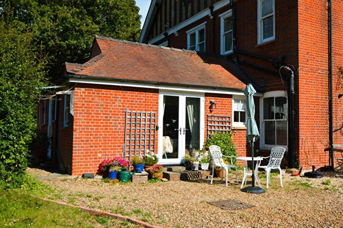 1 Bedroom Ground Maisonette To Rent In Westwood Road, Windlesham, GU20