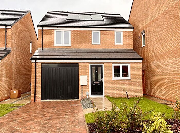 3 Bedroom Detached House To Rent In Bracken Way, Staynor Hall, Selby, YO8