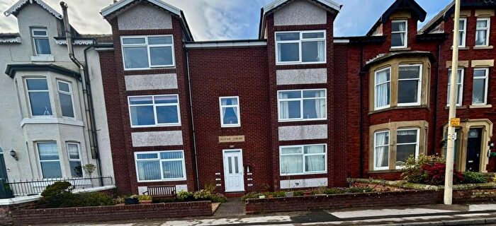 2 Bedroom Flat To Rent In Oliver Court, The Esplanade, Knott End On Sea, Poulton Le Fylde, FY6