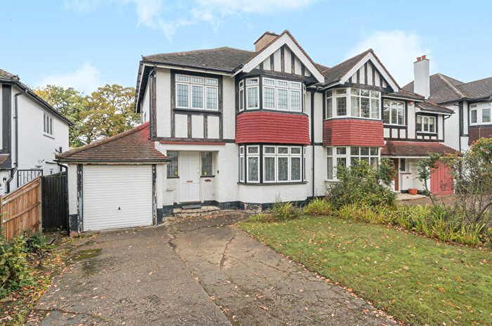 3 Bedroom Semi-Detached House For Sale In Barnfield Wood Road, Beckenham, BR3