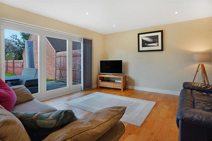 5 Bedroom Detached House For Sale In Quarry Lane, Snarestone, DE12