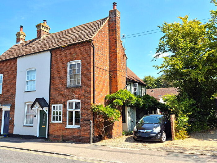 3 Bedroom End Of Terrace House For Sale In High Street Henlow Bedfordshire, SG16