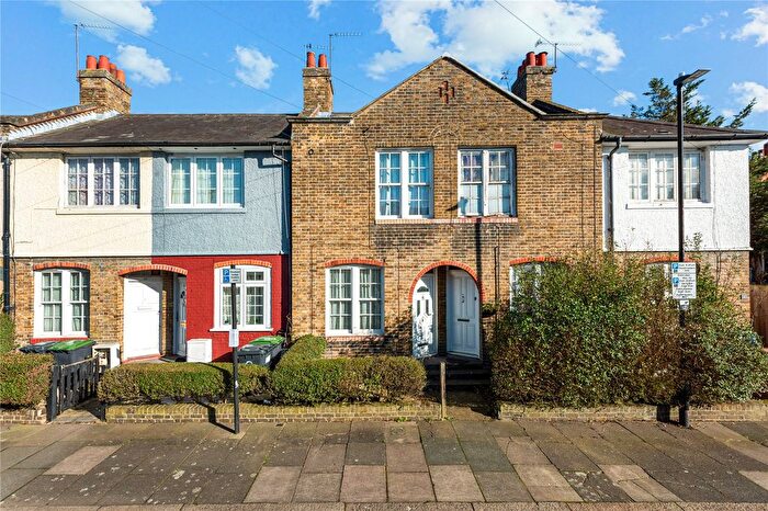 2 Bedroom Terraced House For Sale In Chesthunte Road, London, N17