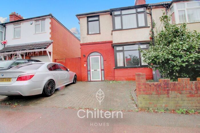 3 Bedroom Property To Rent In Putteridge Road, Luton, LU2