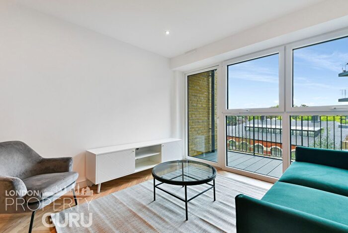 1 Bedroom Flat To Rent In Wheatfield Way, London, KT1