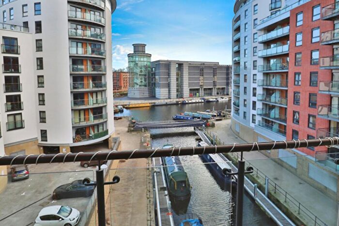 2 Bedroom Flat For Sale In Magellan House, Armouries Way, Leeds, West Yorkshire, LS10