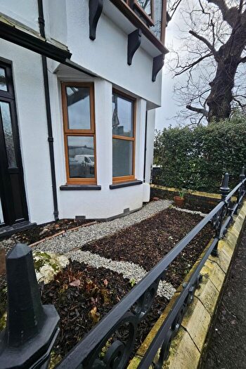 4 Bedroom End Of Terrace House For Sale In Pensarn Road, Bala, LL23