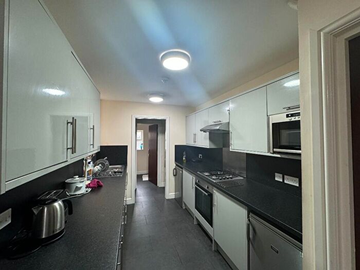 5 Bedroom Terraced House To Rent In Hall Lane, Liverpool, Merseyside, L7
