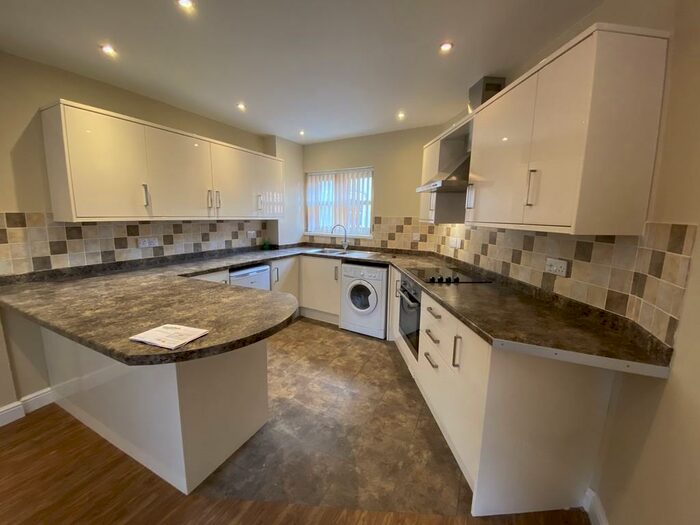 2 Bedroom Apartment To Rent In Church Street, Louth, LN11