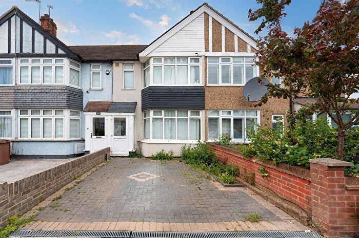 2 Bedroom Terraced House For Sale In Russell Road, Chingford, London, E4