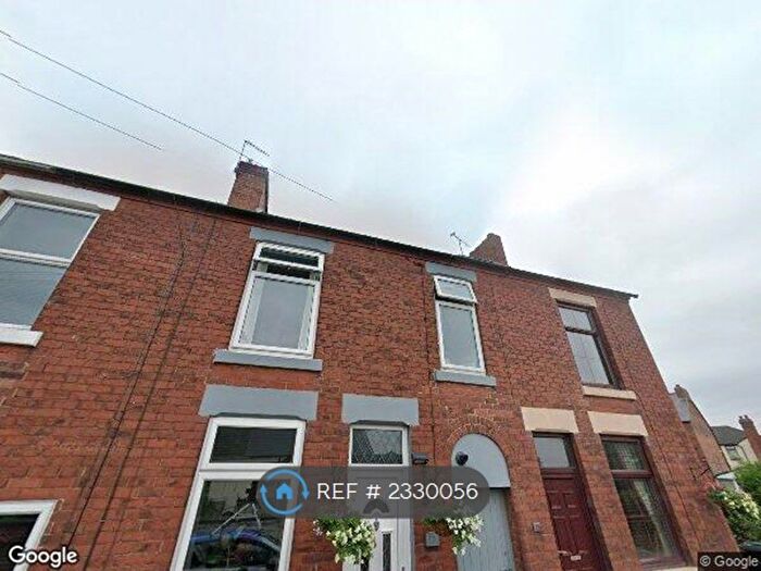 4 Bedroom End Of Terrace House To Rent In Waterloo Place, Swadlincote, DE11