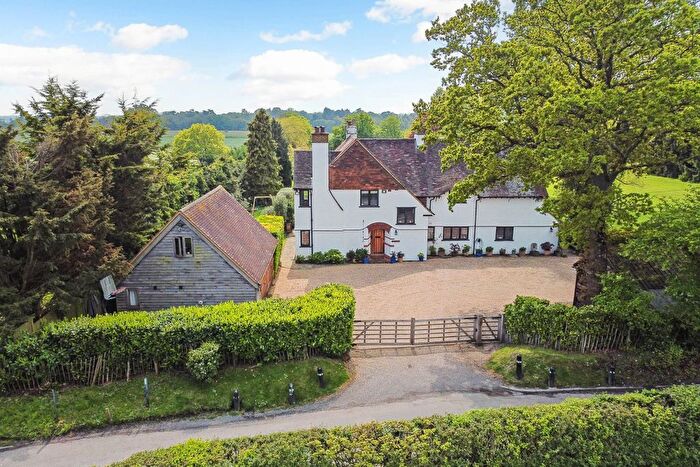 5 Bedroom Detached House For Sale In Shepherds Lane, Chorleywood, Rickmansworth, WD3