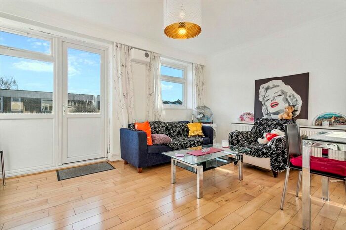 2 Bedroom Flat To Rent In Parthenia Road, London, SW6