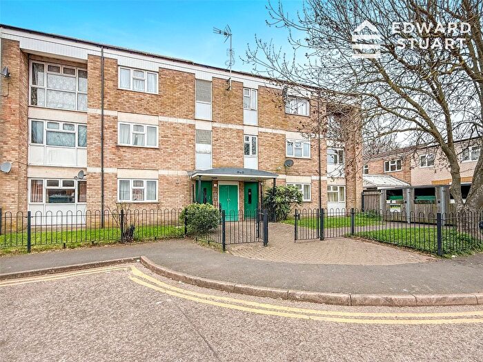 1 Bedroom Flat For Sale In Westmoreland Gardens, Peterborough, Cambridgeshire, PE1