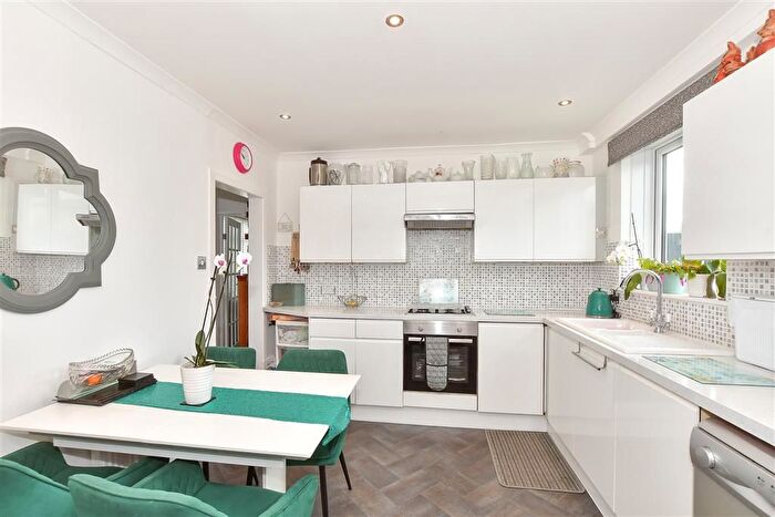 3 Bedroom Semi-Detached House For Sale In Hyde Place, Aylesham, Canterbury, Kent, CT3