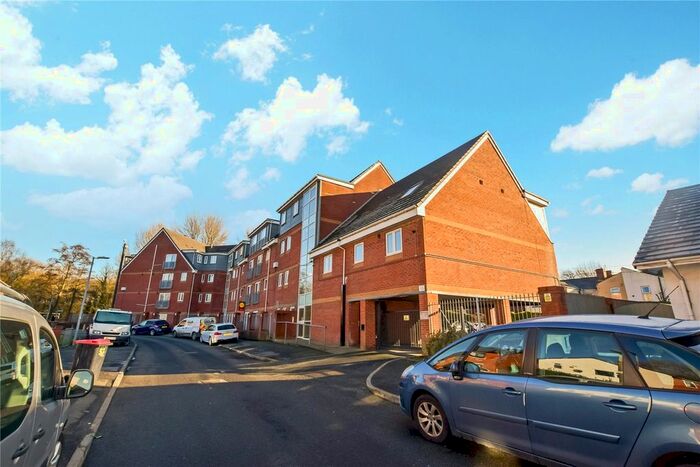 2 Bedroom Flat To Rent In Bridgewater View, Winton M30