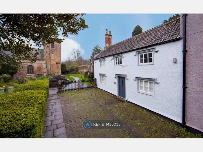 2 Bedroom Semi-Detached House To Rent In Church Close, Bristol, BS10