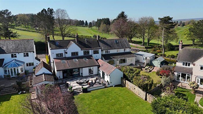 4 Bedroom Property For Sale In Highgate Lane, Dronfield, S18