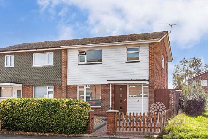 3 Bedroom Semi-Detached House For Sale In King John Avenue, Poole, Bournemouth Christchurch Poole, BH11