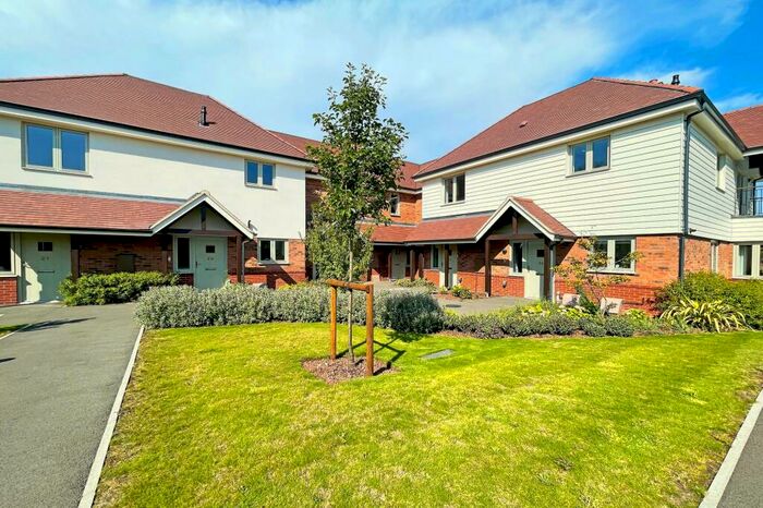 2 Bedroom Retirement Property For Sale In Knowle Road, Eastcote, B92