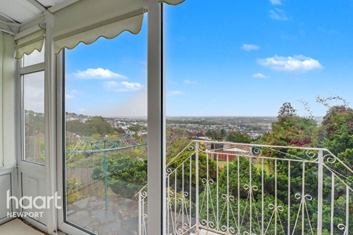 3 Bedroom Semi Detached House For Sale In Clevedon Road, Newport, NP19