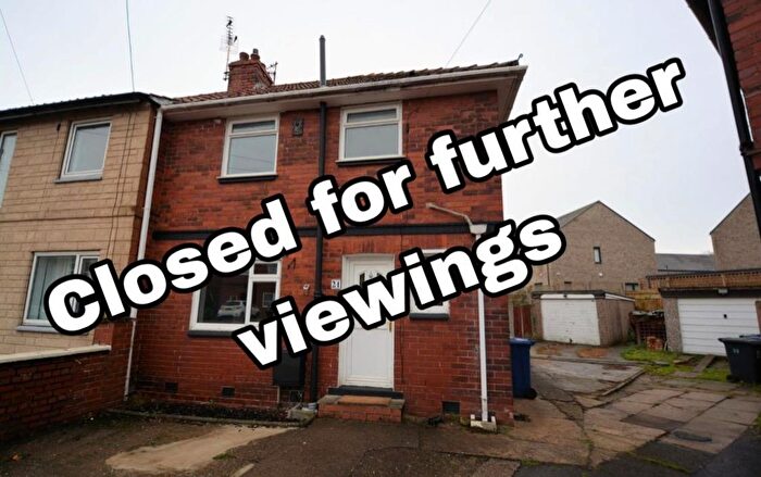 3 Bedroom Semi-Detached House To Rent In Portholme Drive, Selby, YO8