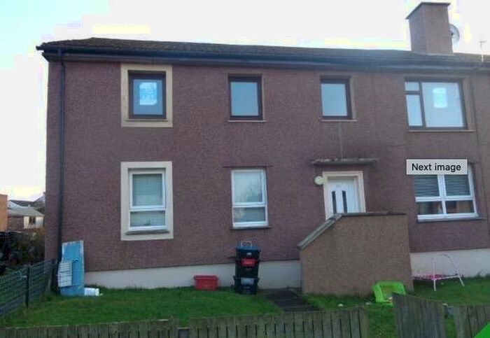 3 Bedroom Flat To Rent In Lamont Crescent, Cumnock, East Ayrshire, KA18