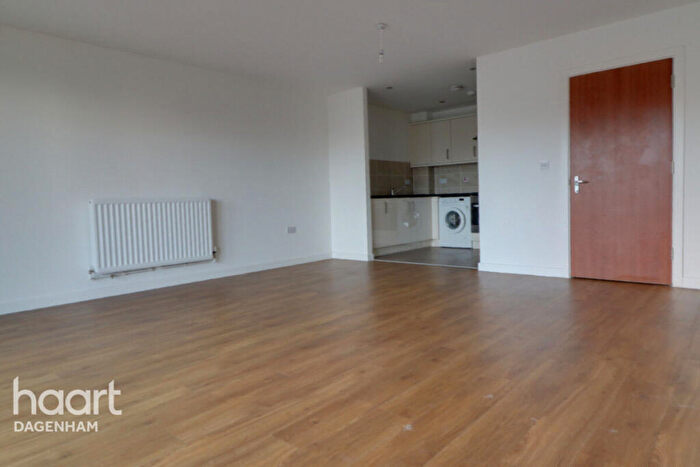 1 Bedroom Flat For Sale In De Pass Gardens, Barking, IG11