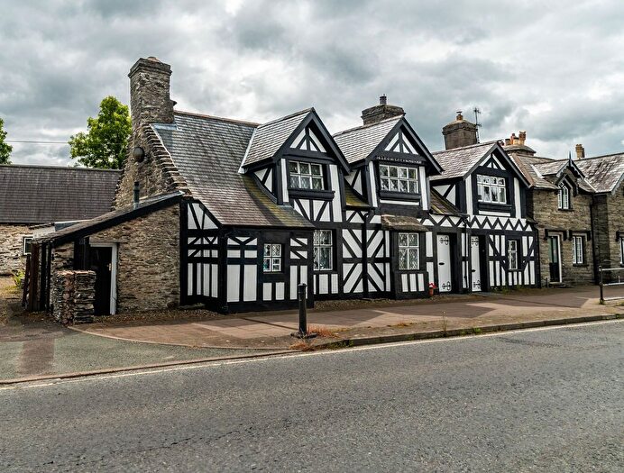 5 Bedroom Detached House For Sale In Heol Maengwyn, Machynlleth, SY20