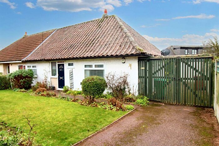 2 Bedroom Bungalow To Rent In Selston Drive, Wollaton Park, Nottingham, NG8
