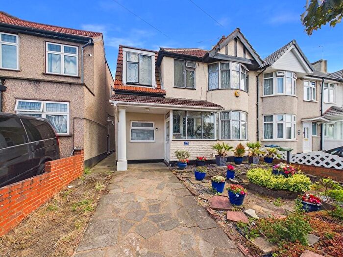 4 Bedroom Terraced House For Sale In Somervell Road, Harrow, HA2