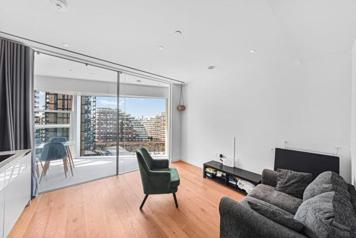 Flat For Sale In Oakley House, Electric Boulevard London, SW11