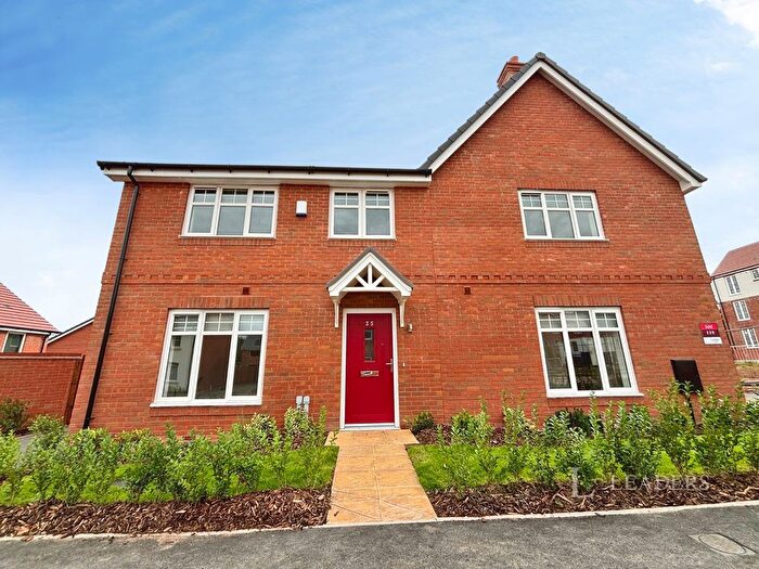 4 Bedroom Semi-Detached House To Rent In Carrington Way, Keresley End, Coventry, CV7