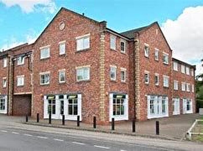 2 Bedroom Flat To Rent In Hastings Court, Wickersley, Rotherham, S60