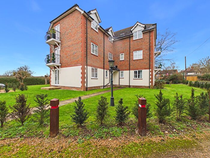 1 Bedroom Flat To Rent In Flat Baybrook, Maidenhead Road, Maidenhead, Berkshire, SL6