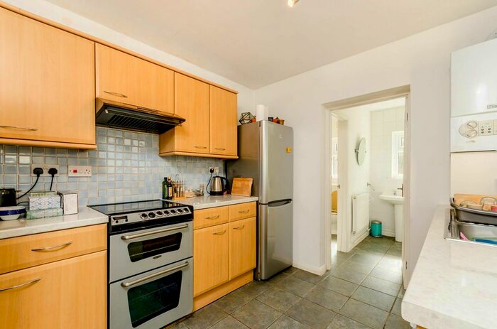 2 Bedroom Property To Rent In Sunnyhill Road, Streatham, London, SW16