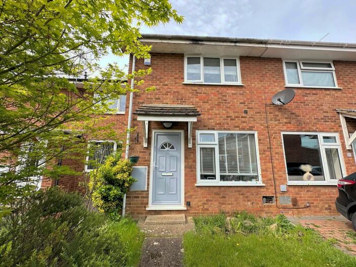 2 Bedroom Property To Rent In Holland Way, Newport Pagnell, MK16