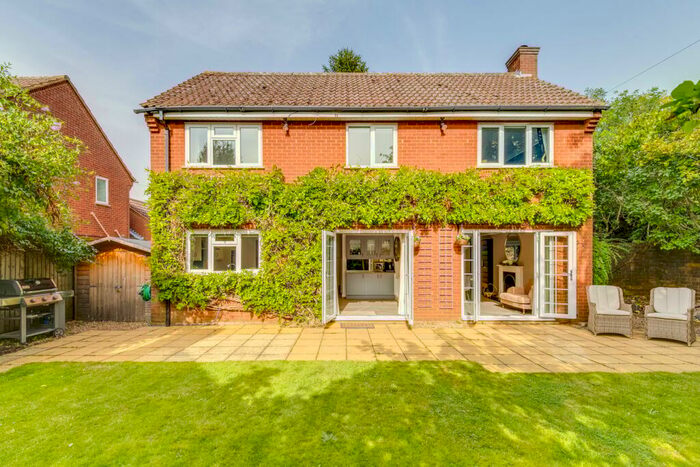 4 Bedroom Detached House For Sale In Church End, Everton, SG19