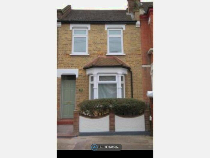 3 Bedroom Terraced House To Rent In Walpole Road, London, E17
