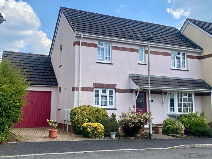 3 Bedroom Link Detached House For Sale In South Hayes Copse, Landkey, Barnstaple, EX32