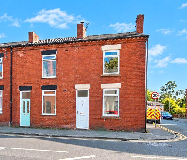 2 Bedroom End Of Terrace House For Sale In Tyldesley Road, Atherton, Manchester, M46