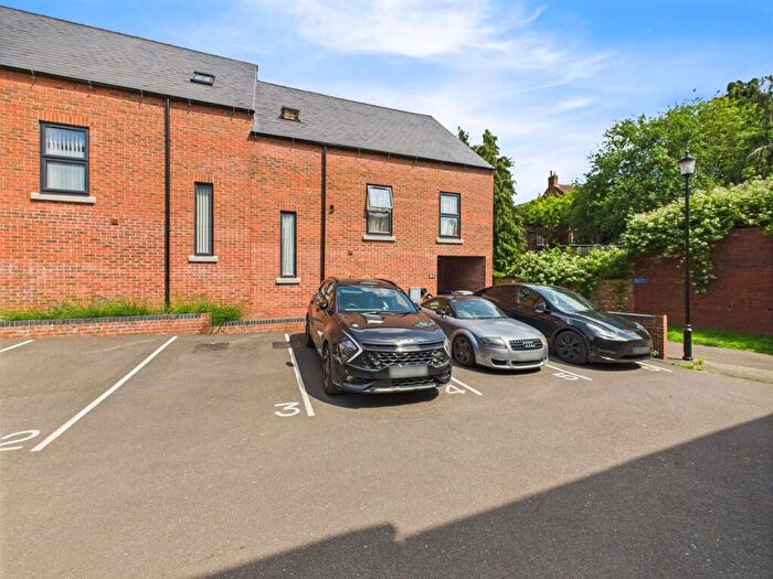 3 Bedroom Semi-Detached House For Sale In Queen Street Place, Louth, LN11