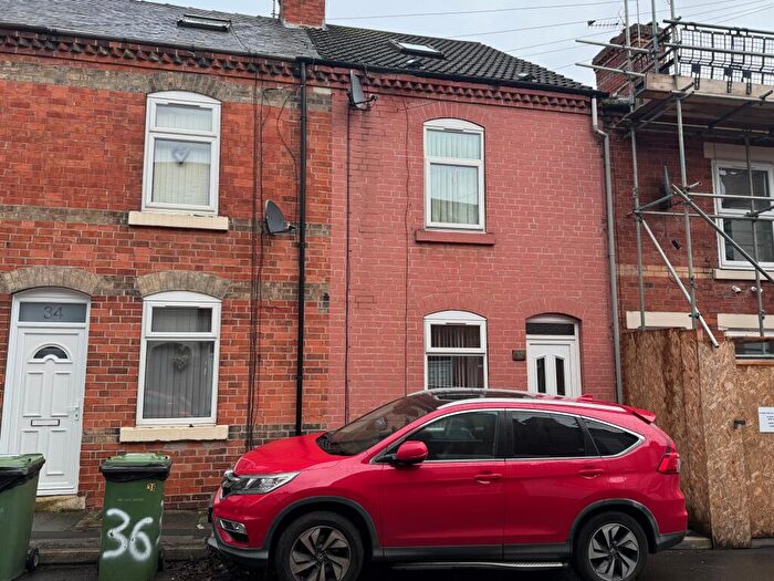 2 Bedroom Terraced House For Sale In John Street, Worksop, S80