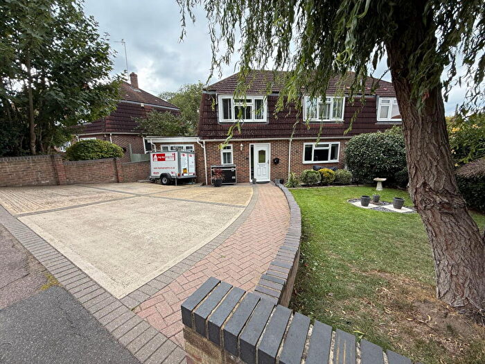 4 Bedroom Semi-Detached House For Sale In Forge Lane, Higham, Rochester, ME3