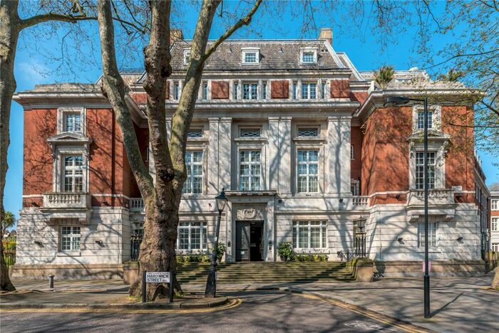 3 Bedroom Apartment To Rent In New River Head, Rosebery Avenue, London, EC1R