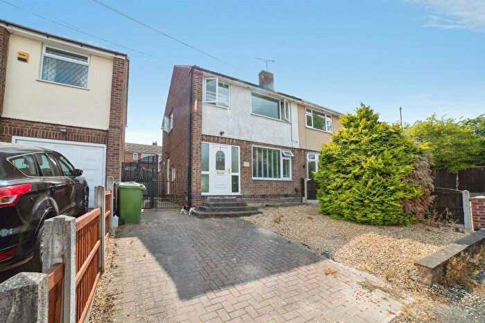 3 Bedroom Semi-Detached House For Sale In Oliver Close, Heanor, DE75