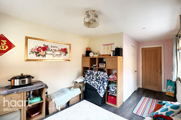 4 Bedroom Terraced House For Sale In Long Cross, Bristol, BS11