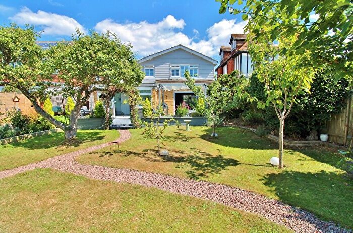 5 Bedroom Detached House For Sale In Montserrat Road, Lee-on-the-Solent, PO13